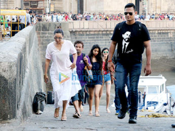 Gauri Khan and others arrive from Alibaug after Shah Rukh Khan's birthday bash
