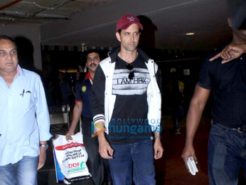 Hrithik Roshan snapped in casuals at the international airport
