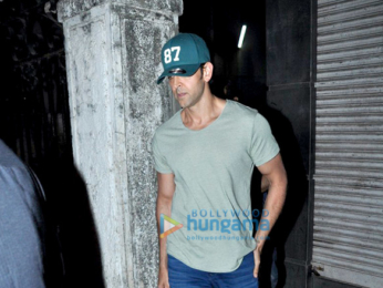 Hrithik Roshan snapped post 'Kaabil' meeting at Salim Merchant and Sulieman Merchant's office in Juhu