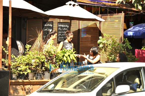 ileana snapped post lunch at suzette 4