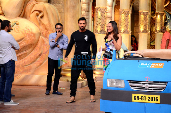 john sonakshi grace the show comedy night bachao 8