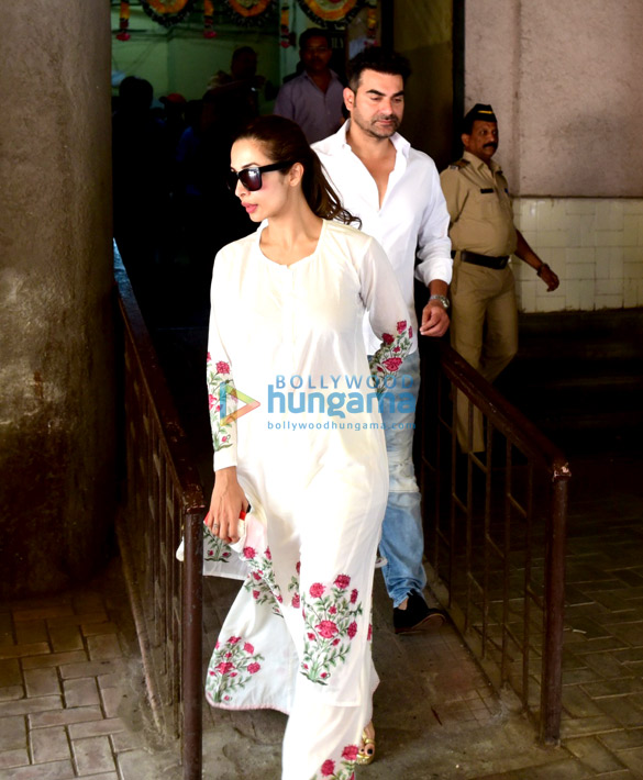 Malaika Arora Khan & Arbaaz Khan snapped outside the Family Court in Bandra Malaika Arora Khan & Arbaaz Khan snapped outside the Family Court in Bandra