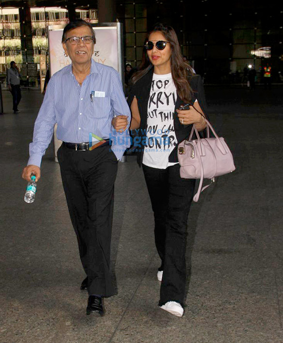 parineeti chopra varun dhawan vidya balan snapped at the airport 4