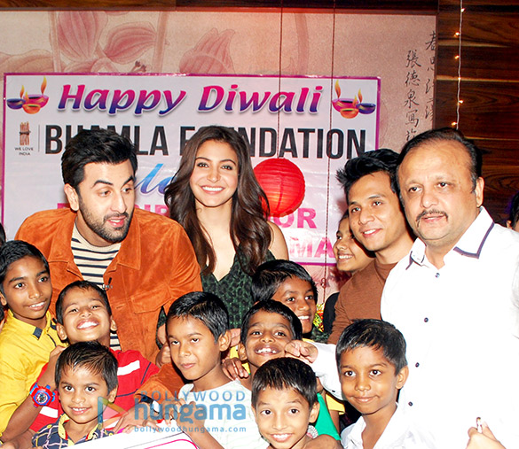 ranbir kapoor anushka sharma grace bhamla foundations diwali celebrations with special kids 2