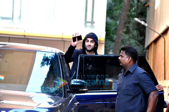 Ranbir Kapoor snapped post rehearsal for Ayan Mukerji’s movie ‘Dragon’ Ranbir Kapoor snapped post rehearsal for Ayan Mukerji’s movie ‘Dragon’