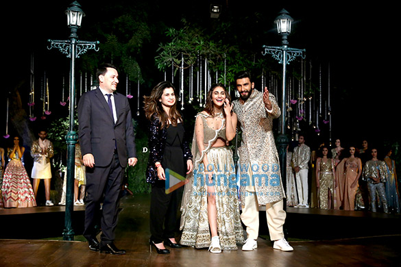 ranveer vaani as the showstoppers for spring summer 2017 couture collection 1