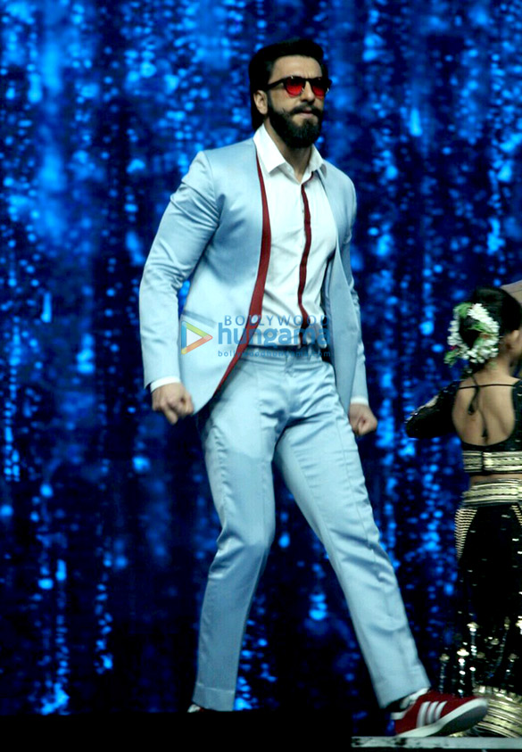 ranveer vaani promote befikre on super dancer 3