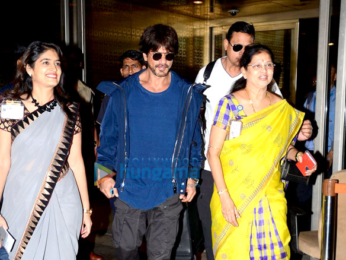 Shah Rukh Khan, Alia Bhatt & AbRam Khan return from Delhi post ‘Dear Zindagi’ promotions
