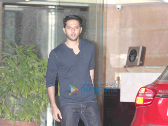 Salman Khan and others snapped at Arpita Khan & Ayush Sharma's wedding anniversary bash