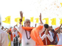 Check out: Amitabh Bachchan sings Ganesh aarti in Sarkar 3