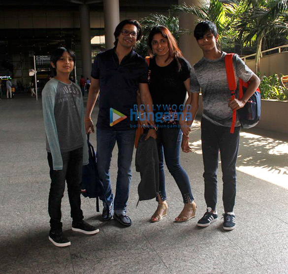 tamannah bhatia yami gautam sophie choudry snapped at the domestic airport 4