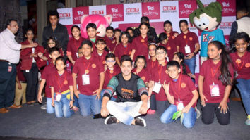 Watch: One kid messes up Varun Dhawan’s Mannequin challenge