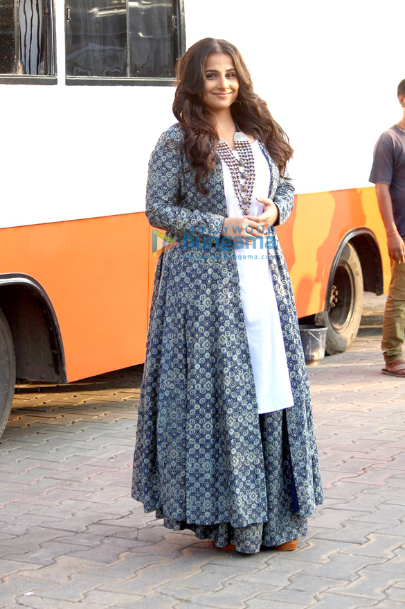 Vidya Balan promotes ‘Kahaani 2’ on the sets of a serial show ‘Life OK show Savdhaan India’