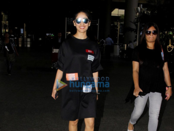 Yami Gautam snapped at the domestic airport