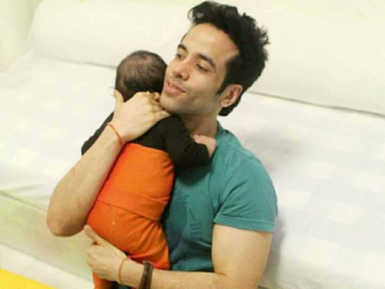 Tusshar Kapoor shares a photograph of him and his son Laksshya Tusshar Kapoor shares a photograph of him and his son Laksshya