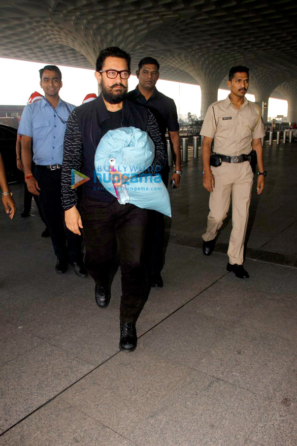 Aamir Khan and the cast leave for Delhi to promote ‘Dangal’ Aamir Khan and the cast leave for Delhi to promote ‘Dangal’