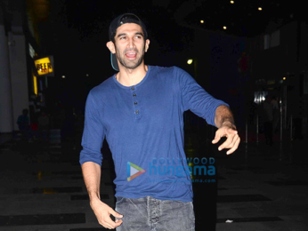 Aditya Roy Kapur snapped with friends post a movie