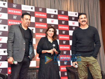 Akshay Kumar & Vindu Dara Singh launch the book Deedara aka Dara Singh