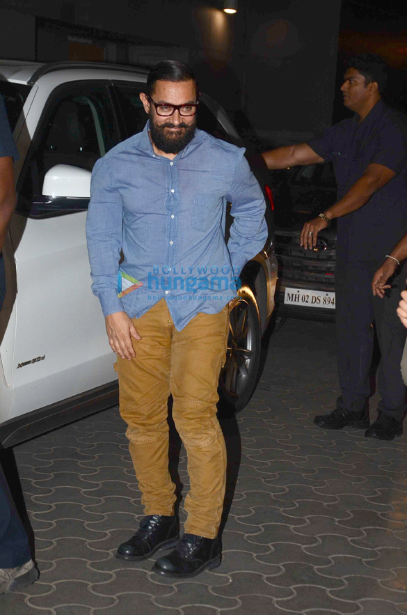 cast and crew screening of dangal 44