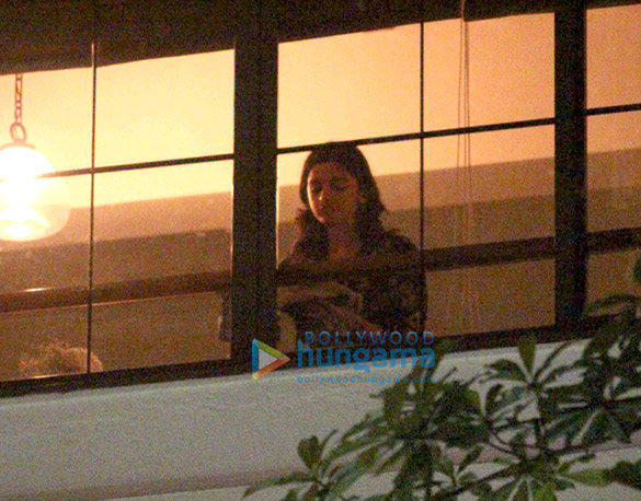 celebs attend alia bhatts housewarming bash 1