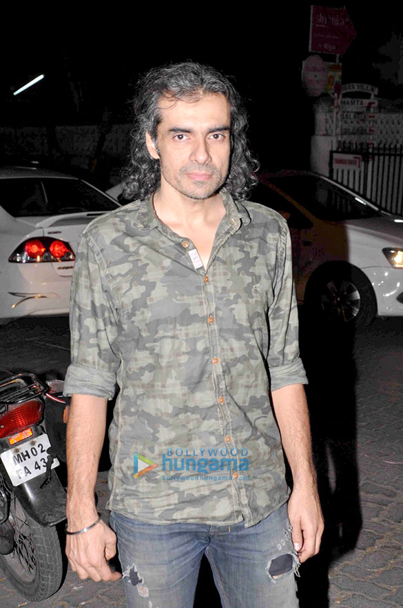 celebs attend alia bhatts housewarming bash 5