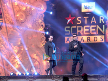 Celebs perform at 23rd Annual Star Screen Awards 2016