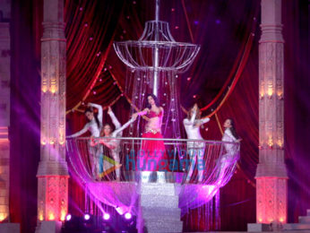 Celebs perform at 23rd Annual Star Screen Awards 2016
