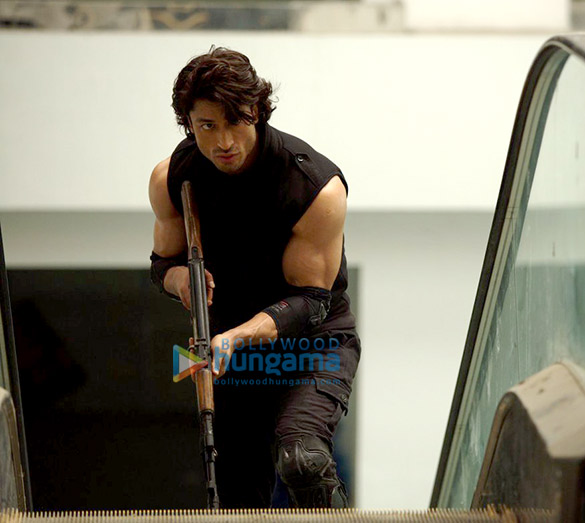 commando 2 2 2