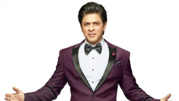 Shah Rukh Khan’s DREAM WALK On Lux Golden Rose Awards 2016