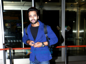 Hrithik Roshan, Sunny Leone and Jackky Bhagnani snapped at the airport