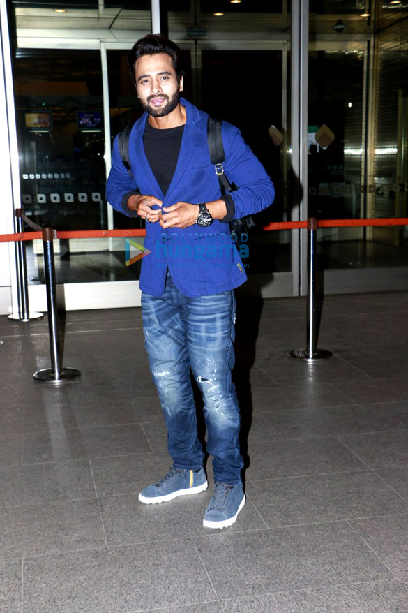 hrithik sunny jackky snapped at the airport 6