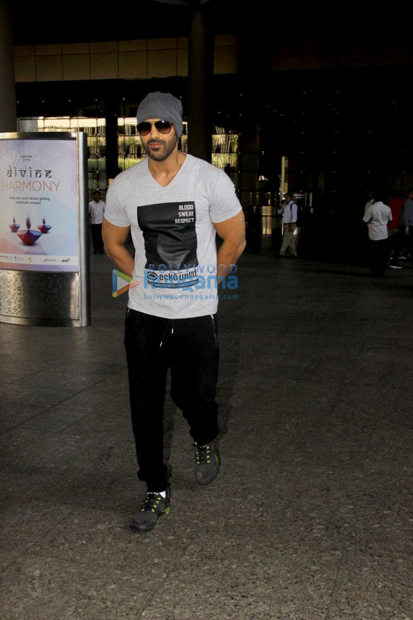 john abraham 4 2