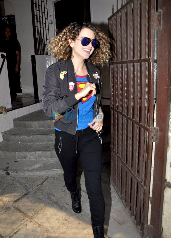 kangna ranaut snapped post dubbing at a studio in bandra 2