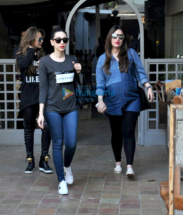 kareena karisma and amrita snapped post lunch in bandra 3