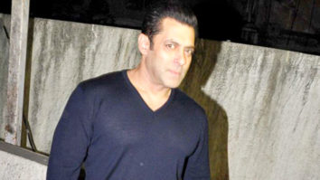 MUST WATCH: Salman Khan Watches Aamir Khan’s Dangal