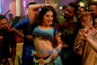 Movie Stills Of The Movie Raees