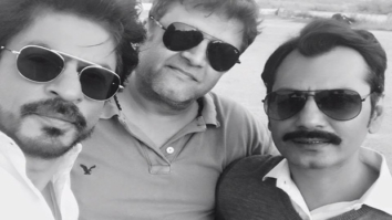 Check out: Shah Rukh Khan clicks a selfie with Nawazuddin Siddiqui on the sets of Raees