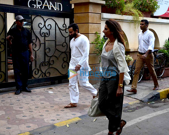 saif ali khan snapped outside his house in bandra 2