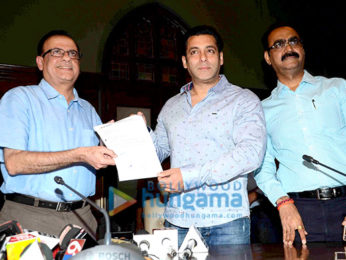 Salman Khan and Alvira Khan Agnihotri grace BMC's 'Cleanliness Drive Awareness'