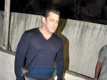 Salman Khan, Sangeeta Bijlani and others snapped post ‘Dangal’ screening