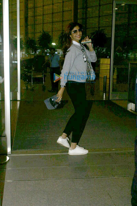 shilpa shetty departs for dubai 4
