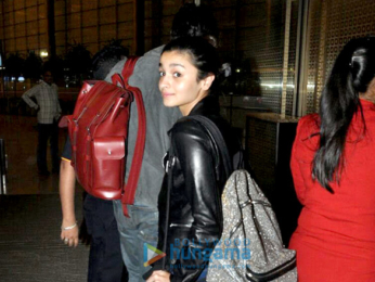 Sidharth Malhotra & Alia Bhatt snapped as they depart for New Year holiday