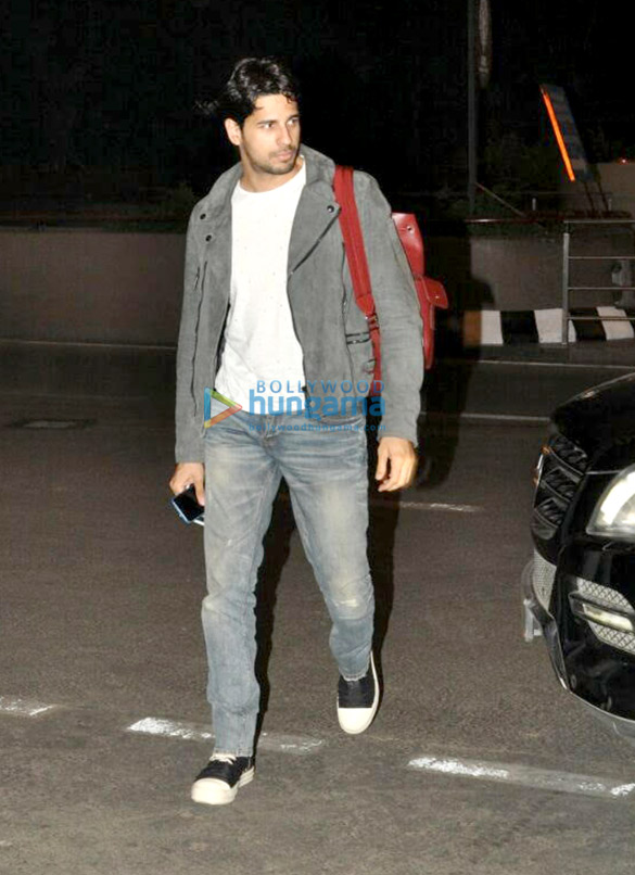 sidharth alia snapped for new year holiday 5