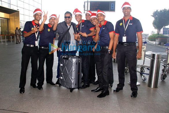 sonakshi sinha and others snapped at the airport 2