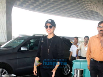 Sonakshi Sinha and others snapped at the airport