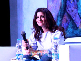 Twinkle Khanna & Shriya Saran at Times Litfest 2016