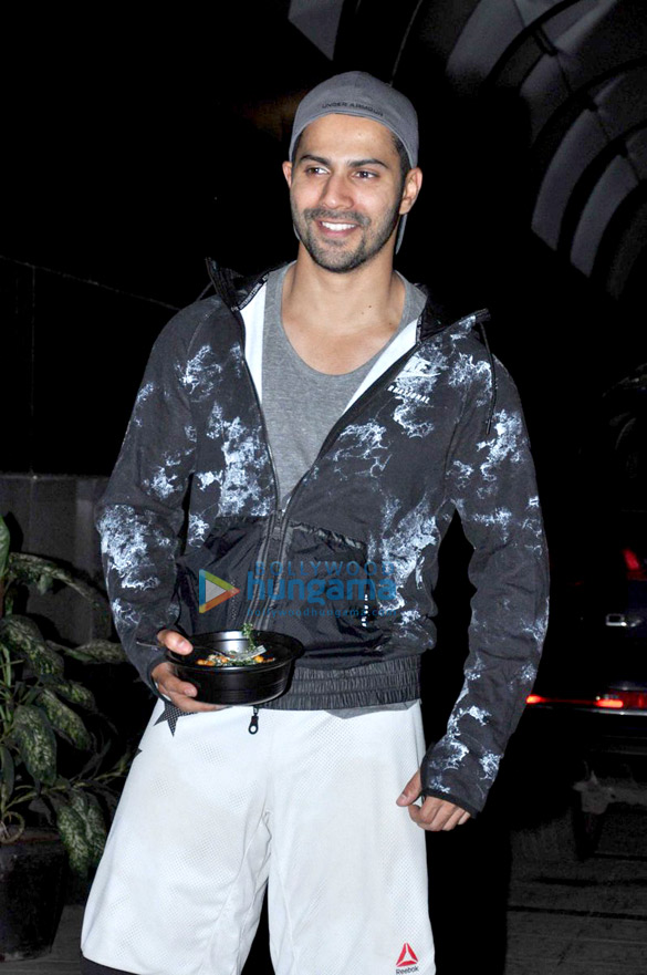varun snapped outside his gym 2