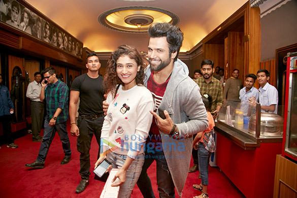 what bollywood stars did this week 4 4