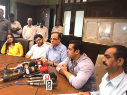 Check out: Salman Khan kick starts BMC’s open defecation free drive