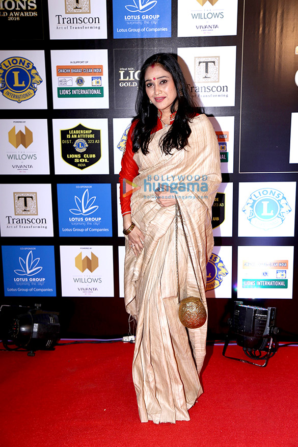 aishwarya rai bachchan and tiger shroff grace the 23rd sol lions gold awards 2016 27